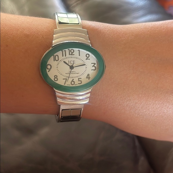 Ice watch Silver Green Sleek Design - Picture 1 of 3